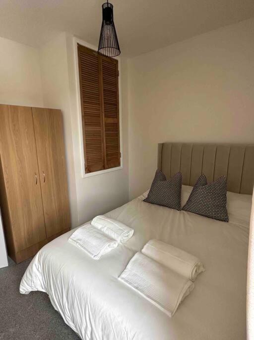 Modern Apartment, 1Km From City! Newcastle upon Tyne Buitenkant foto
